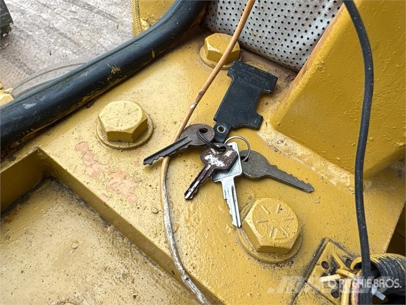 Dresser 515-13 Wheel Loader لوادر بعجل