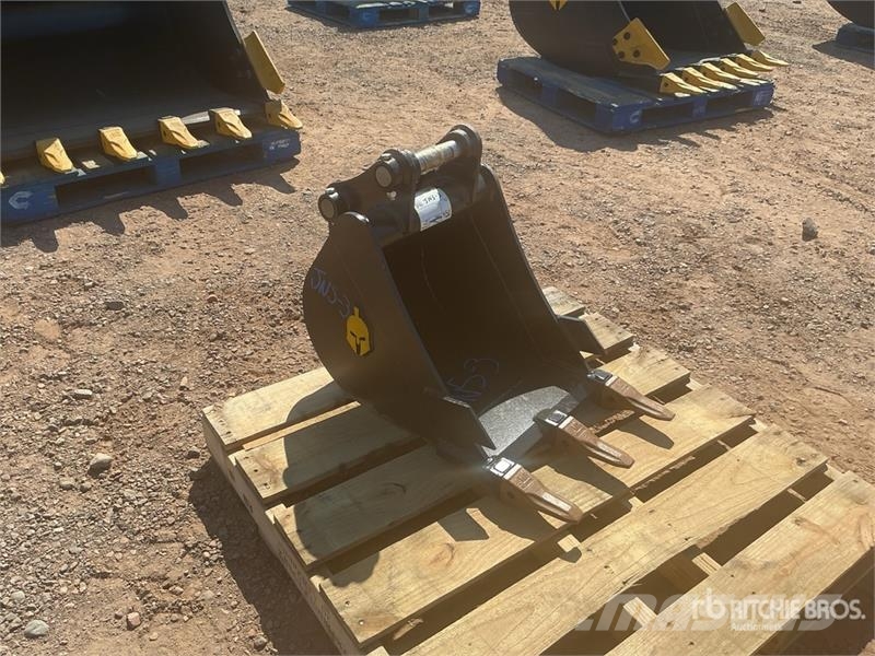 Dynamic Entities 18 in Digging Excavator Bucket - Fits Cat Skovle