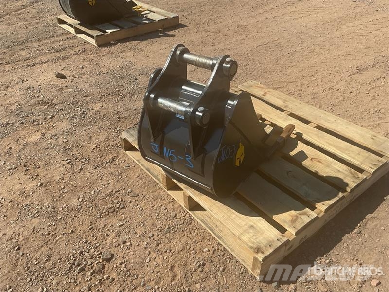 Dynamic Entities 18 in Digging Excavator Bucket - Fits Cat Skovle