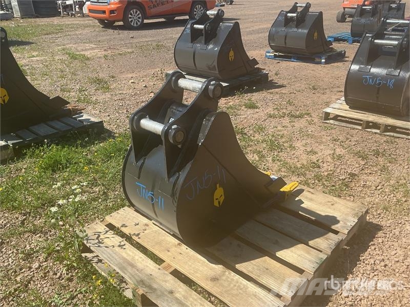 Dynamic Entities 18 in Digging Excavator Bucket - Fits Cat Skovle