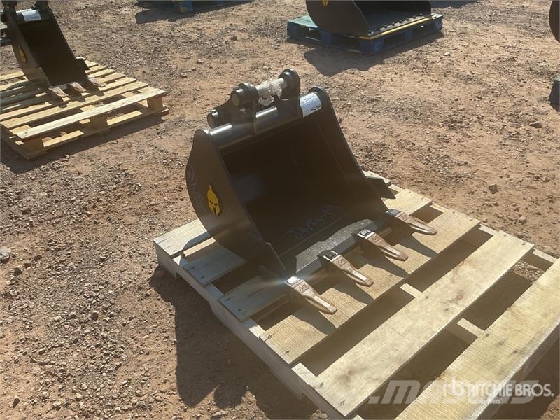 Dynamic Entities 24 in Digging Excavator Bucket - Fits Cat Skovle