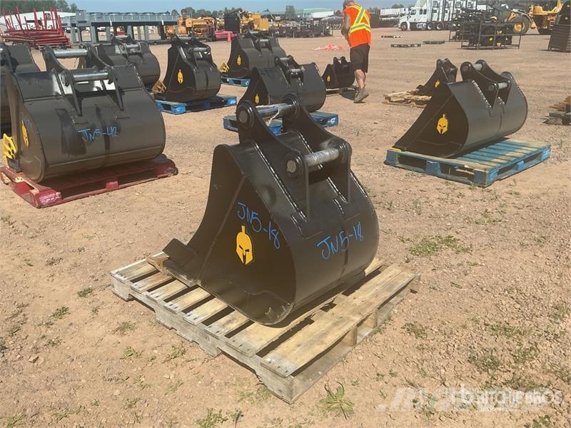 Dynamic Entities 24 in Digging Excavator Bucket - Fits Cat Skovle