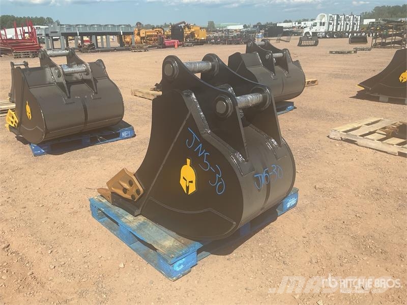 Dynamic Entities 24 in Digging Excavator Bucket - Fits Cat Skovle