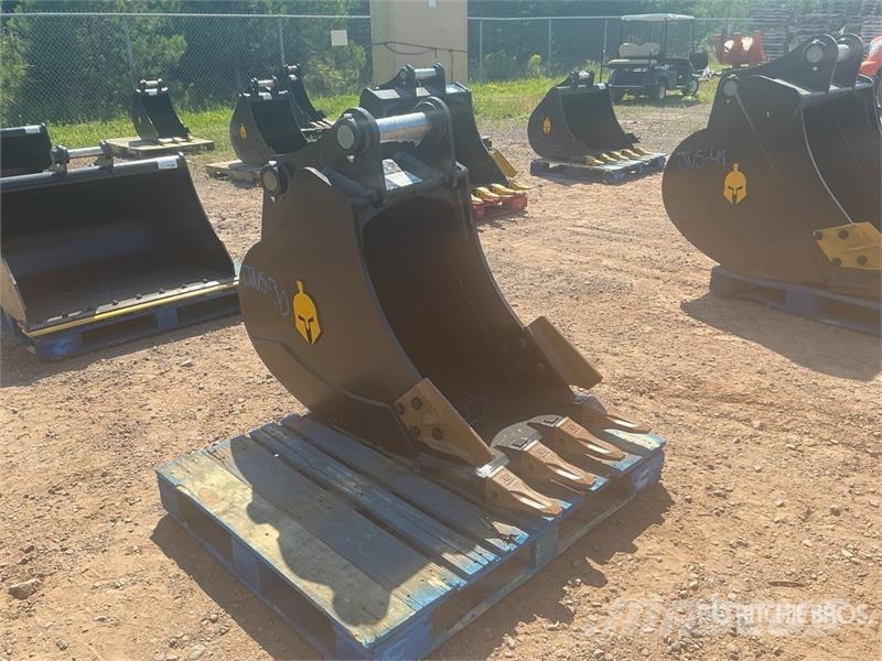Dynamic Entities 24 in Digging Excavator Bucket - Fits Cat Skovle