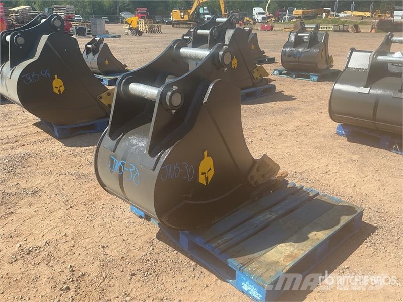 Dynamic Entities 24 in Digging Excavator Bucket - Fits Cat Skovle