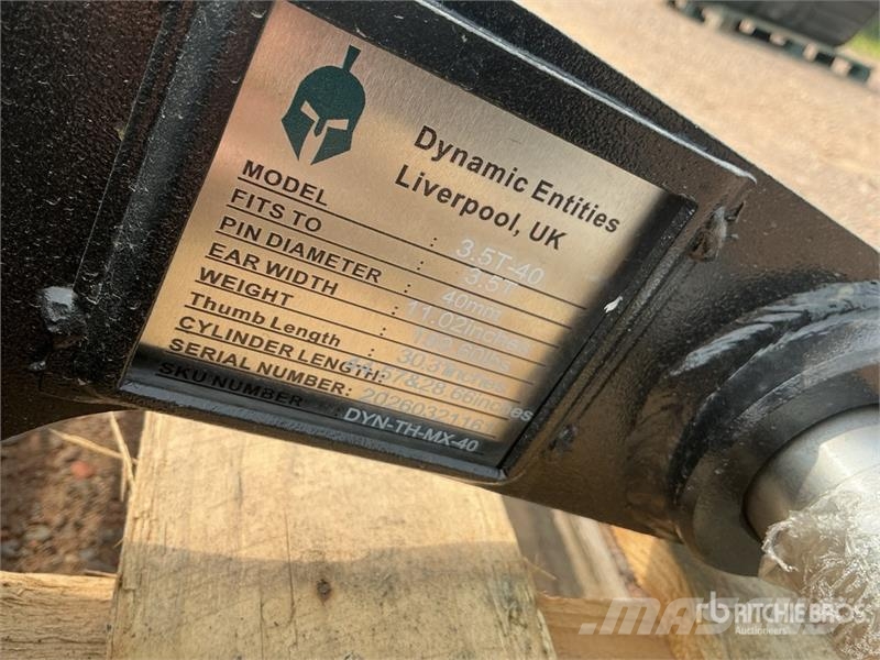 Dynamic Entities 30 in Excavator Thumb - Fits Cat 303/303. Skovle
