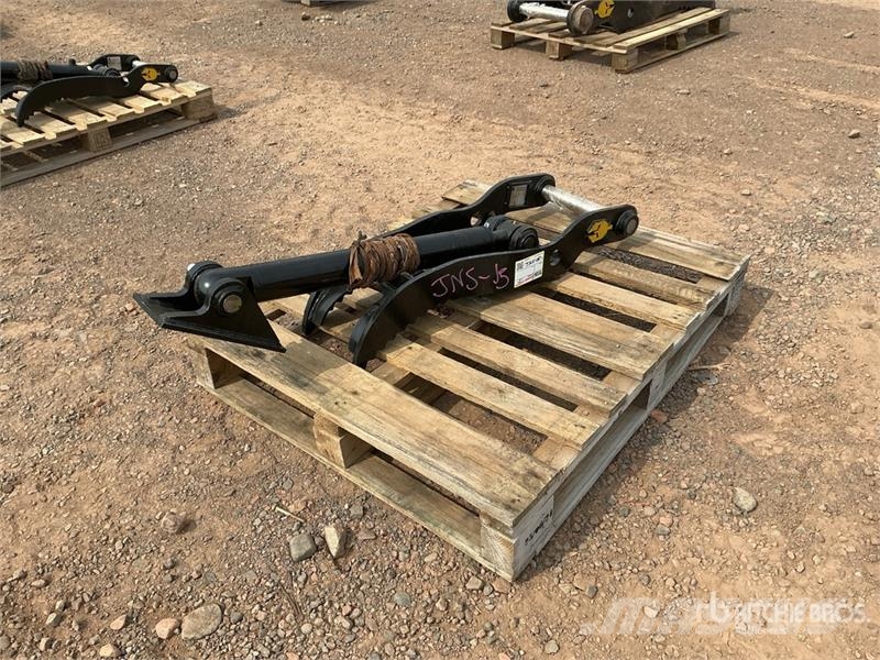 Dynamic Entities 36 in Excavator Thumb - Fits Cat 305/305. Skovle