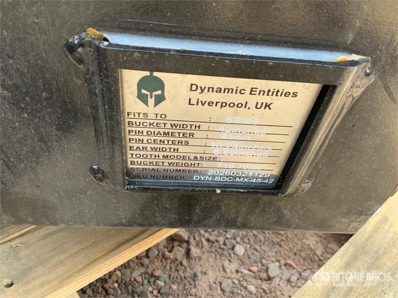 Dynamic Entities 42 in Tilting Excavator Bucket - Fits Cat Skovle
