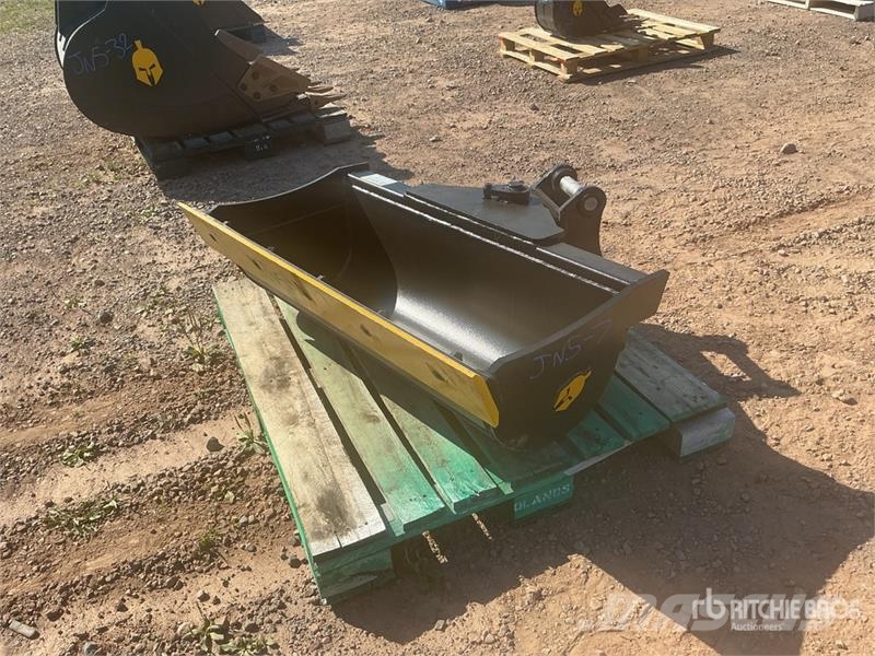 Dynamic Entities 42 in Tilting Excavator Bucket - Fits Cat Skovle