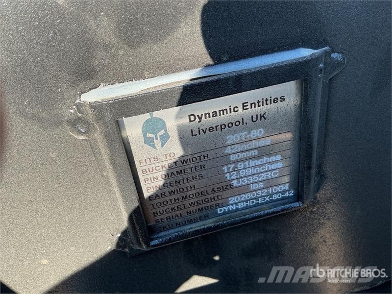 Dynamic Entities 42 in Digging Excavator Bucket - Fits Cat Skovle