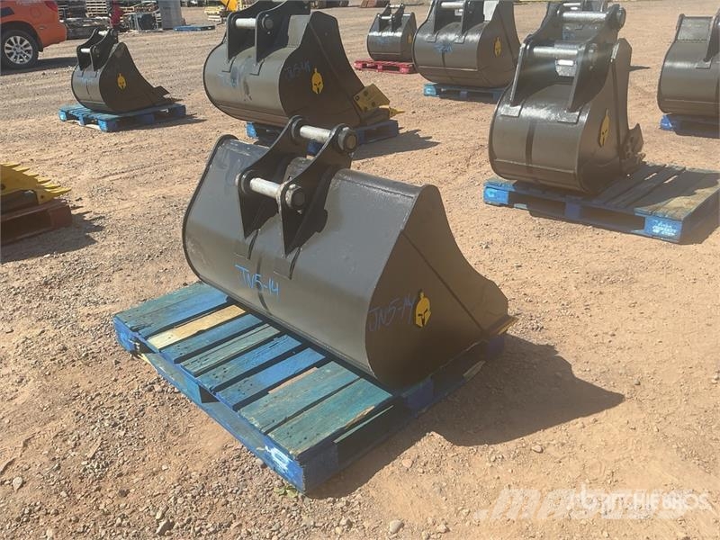 Dynamic Entities 42 in Cleanup Excavator Bucket - Fits Cat Skovle