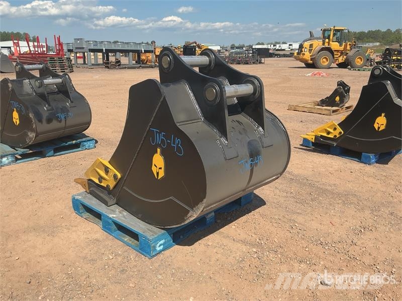 Dynamic Entities 42 in Digging Excavator Bucket - Fits Cat Skovle