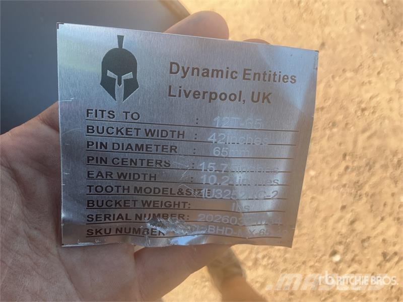 Dynamic Entities 42 in Digging Excavator Bucket - Fits Cat Skovle
