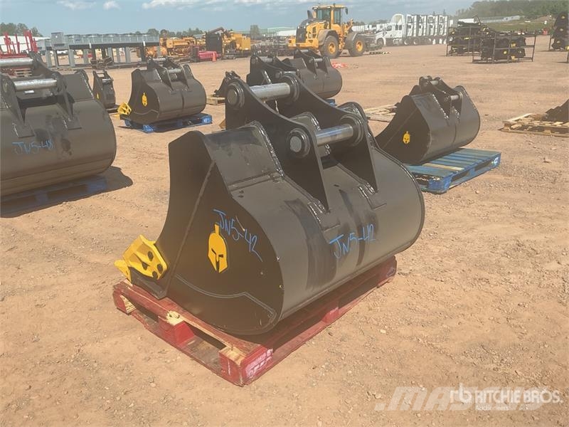 Dynamic Entities 42 in Digging Excavator Bucket - Fits Cat Skovle