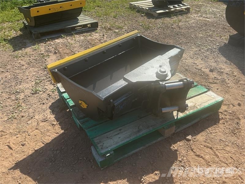 Dynamic Entities 42 in Tilting Excavator Bucket - Fits Cat Skovle