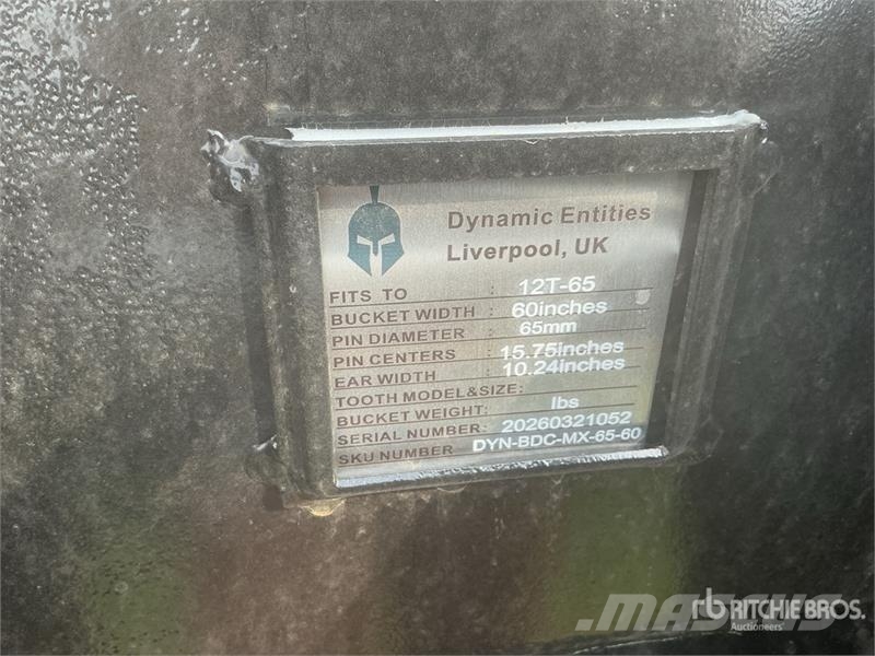 Dynamic Entities 60 in Q/C Cleanup Excavator Bucket - Fits Skovle