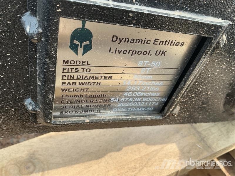 Dynamic Entities 8T-50 46 in Excavator Thumb - Fits Cat 30 Skovle