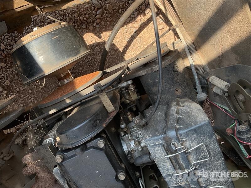 E-Z-GO Golf Cart (Inoperable) Carros de golfe