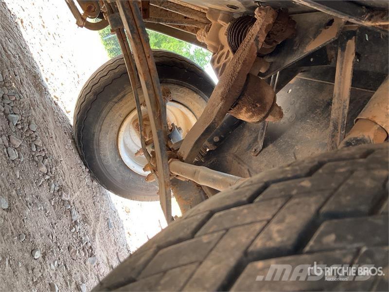 E-Z-GO Golf Cart (Inoperable) Carros de golfe