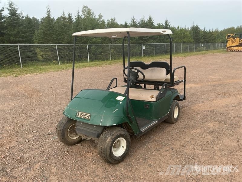 E-Z-GO Golf Cart (Inoperable) Carros de golfe