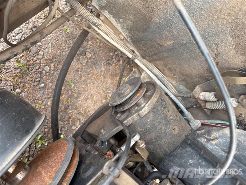 E-Z-GO Golf Cart (Inoperable) Carros de golfe