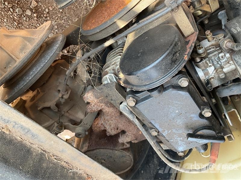 E-Z-GO Golf Cart (Inoperable) Carros de golfe