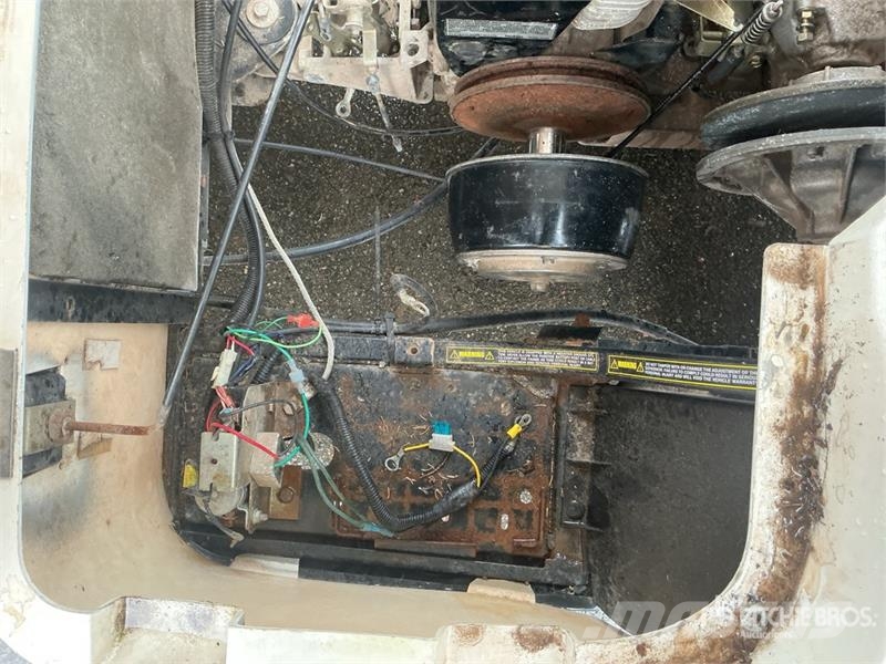E-Z-GO Golf Cart (Inoperable) Masinute Golf