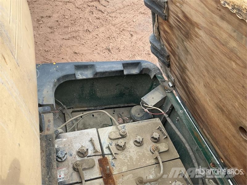 E-Z-GO Workhorse Electric Golf Cart Golfo vežimėliai