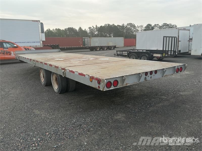 Eager Beaver 18160 lb 27 ft T/A Flatbed Trailer Plataforma plana/laterales abatibles