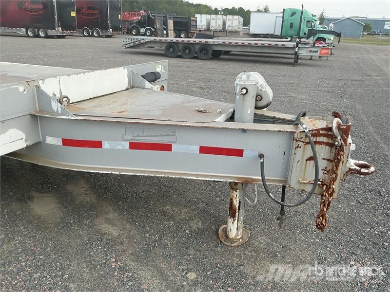 Eager Beaver 18160 lb 27 ft T/A Flatbed Trailer Plataforma plana/laterales abatibles