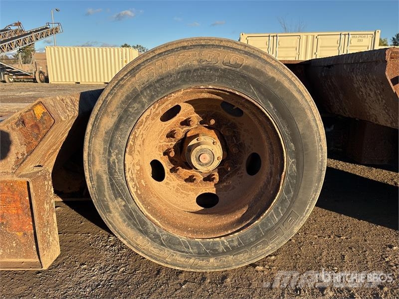Eager Tri/A Removable Gooseneck Lowboy Trailer Низкорамные прицепы