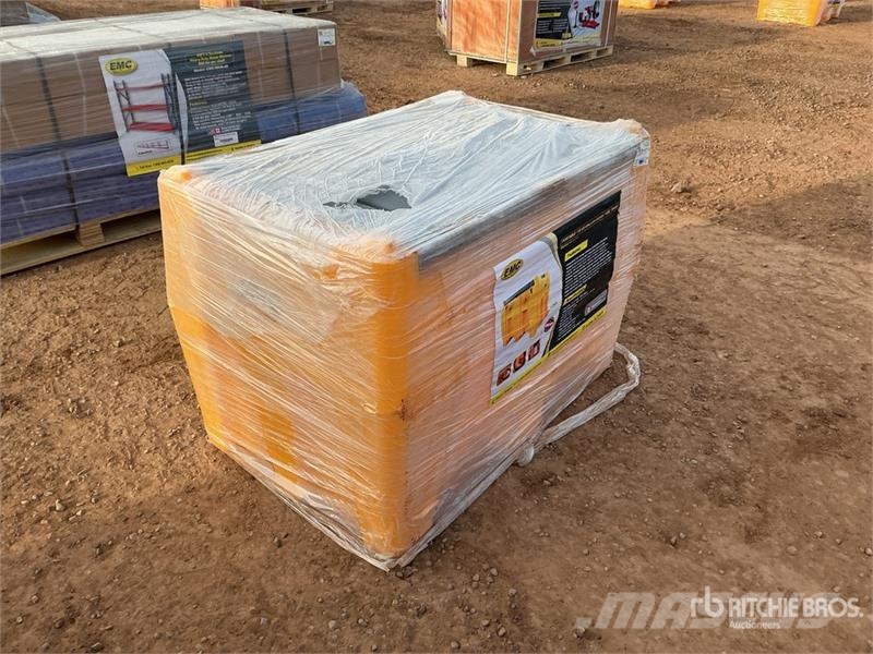 EMC DFT116 116 gal Portable Poly Fuel Tank (Unused) Kraftstoff- und Zusatzstoffbehälter