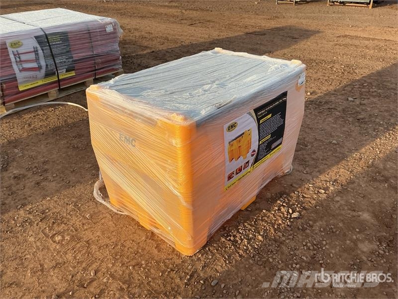 EMC DFT116 116 gal Portable Poly Fuel Tank (Unused) Fuel and additive tanks