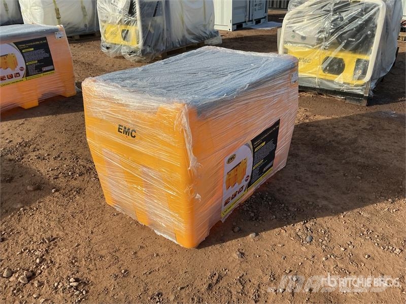 EMC DFT116 116 gal Portable Poly Fuel Tank (Unused) Degvielas un piedevu tvertnes