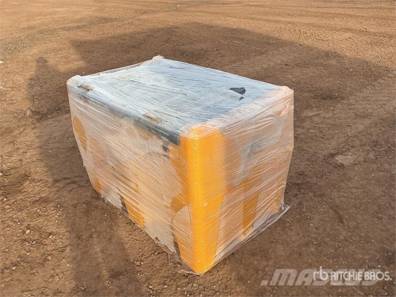 EMC DFT116 116 gal Portable Poly Fuel Tank (Unused) Kraftstoff- und Zusatzstoffbehälter