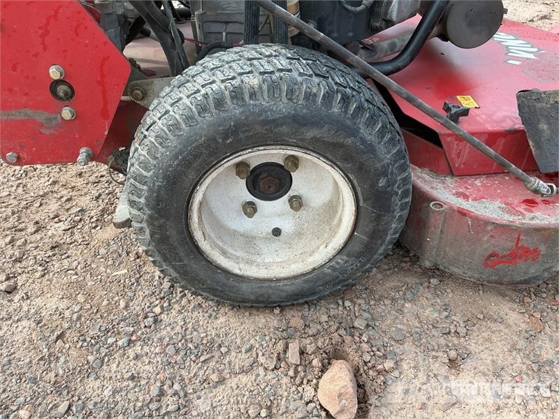 Exmark Walk-Behind Lawn Mower ركوب الحشائش