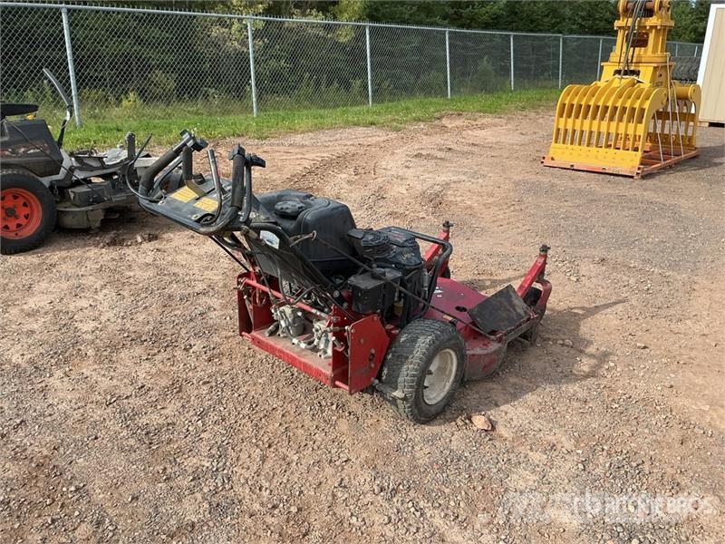 Exmark Walk-Behind Lawn Mower ركوب الحشائش