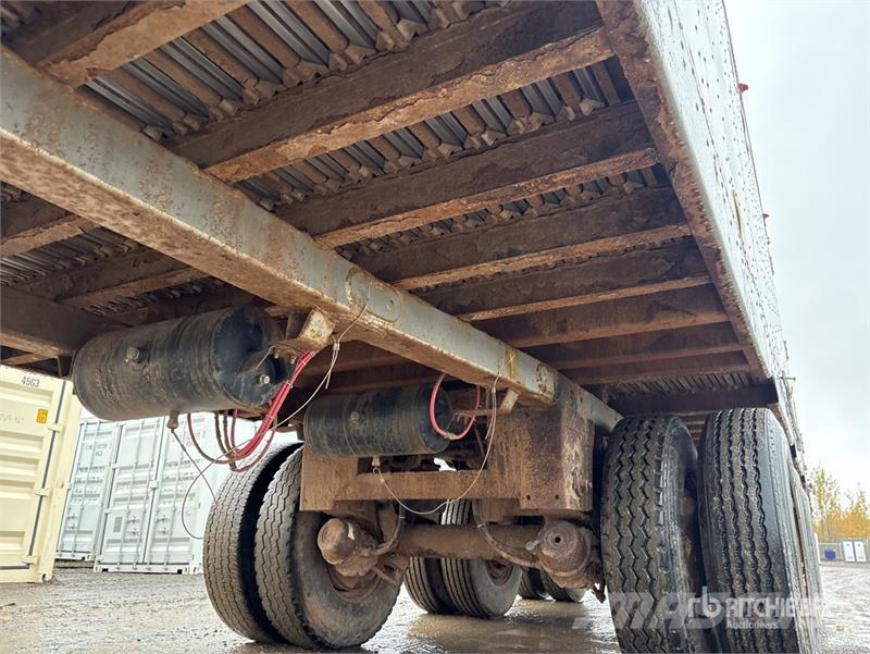 Fericar REM-PMD53-3 53 ft x 102 in Tri/A Moving Fl Wood chip trailers