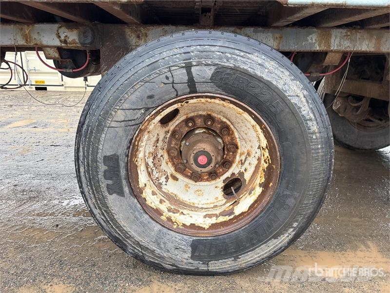 Fericar REM-PMD53-3 53 ft x 102 in Tri/A Moving Fl Wood chip trailers