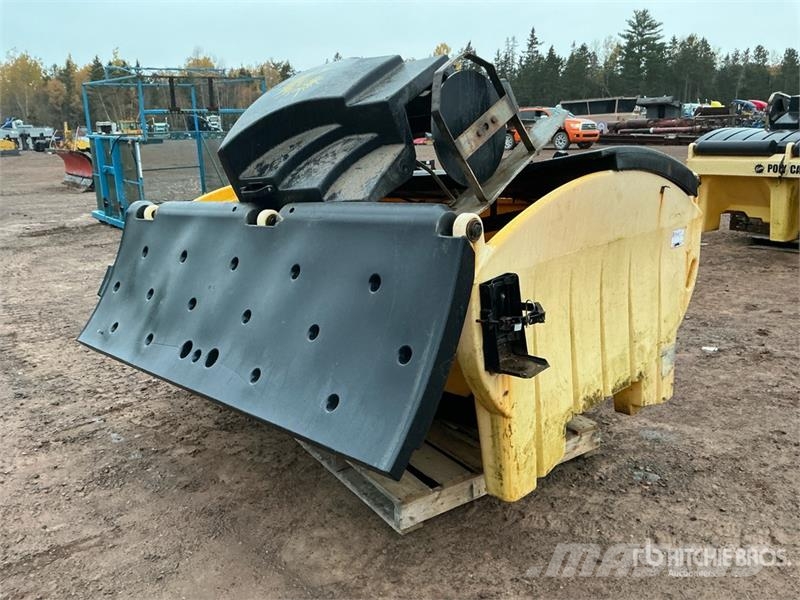 Fisher Poly Caster 1.5 CU YD Salt Spreader Sand- und Salzstreuer