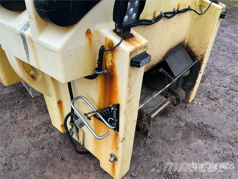 Fisher Poly Caster 1.5 CU YD Salt Spreader Sand- und Salzstreuer