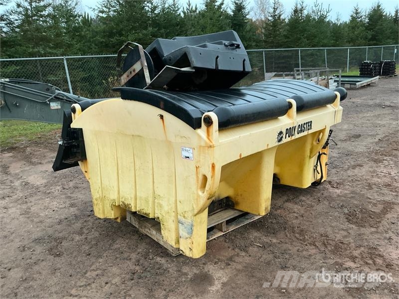 Fisher Poly Caster 1.5 CU YD Salt Spreader Sand- und Salzstreuer