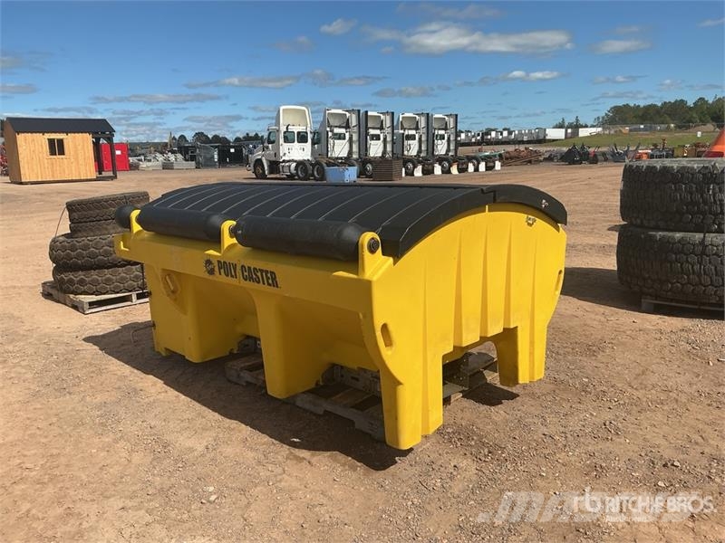 Fisher Poly-Caster 7 ft Slide-In Salt Spreader - Fits Tru Liivapuisturid ja soolapuisturid
