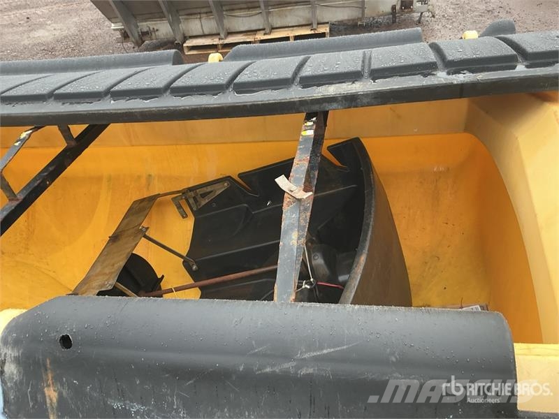 Fisher Poly-Caster Electric Salt Spreader معدات نشر الرمال والملح