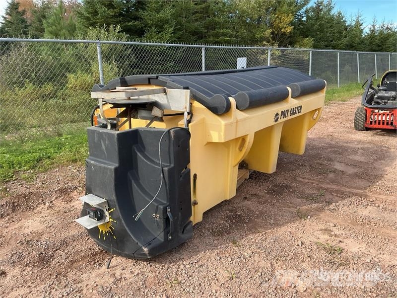 Fisher Polycaster Salt Spreader - Fits Truck Liivapuisturid ja soolapuisturid