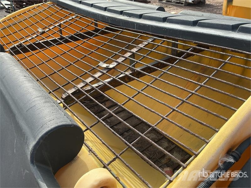 Fisher Polycaster Salt Spreader - Fits Truck Liivapuisturid ja soolapuisturid