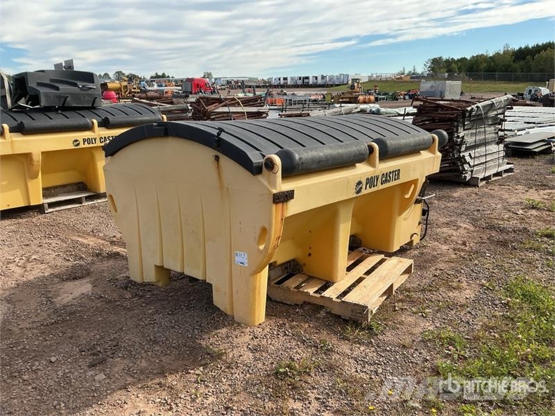 Fisher Polycaster Salt Spreader - Fits Truck Liivapuisturid ja soolapuisturid