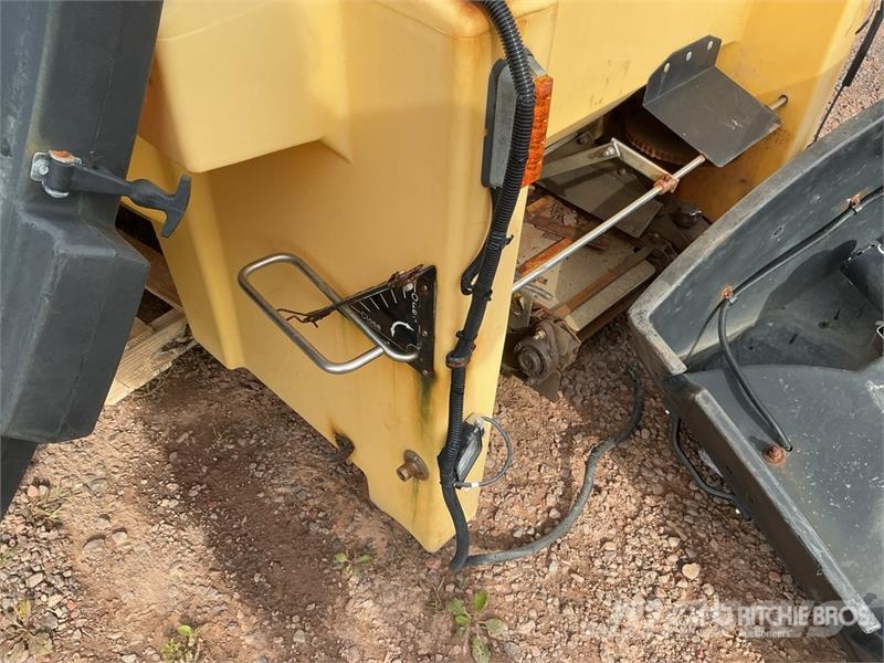Fisher Polycaster Salt Spreader - Fits Truck Liivapuisturid ja soolapuisturid