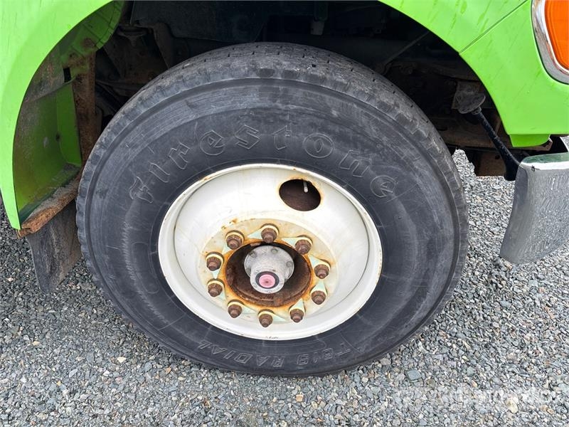 Ford 099 B-3 CLX 4800 kg Knuckle Boom on Ford F-750 4x2 Kranbilar