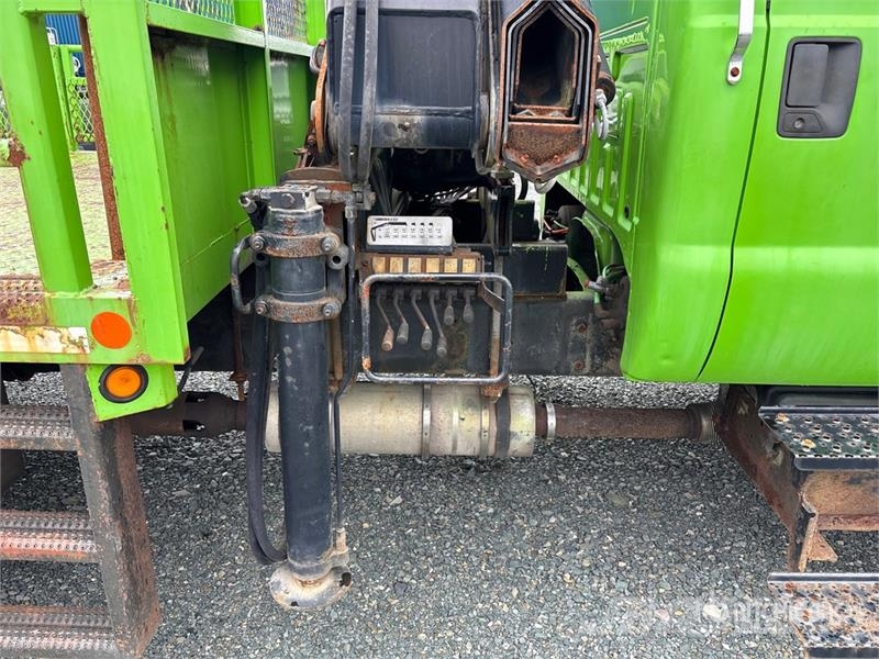 Ford 099 B-3 CLX 4800 kg Knuckle Boom on Ford F-750 4x2 Kranbilar